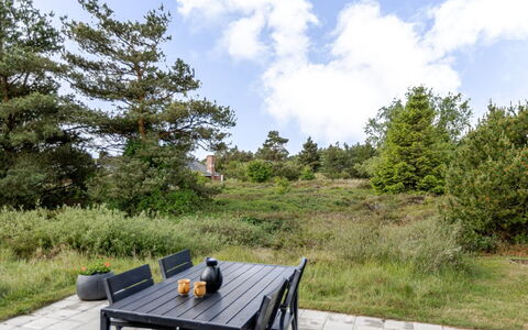 Andriette - 4.5Km from the Sea: Arbusto, Urban Design, Groundcover, Brick, Appartamento, Estate, Muratura, Balcone, Landscaping
