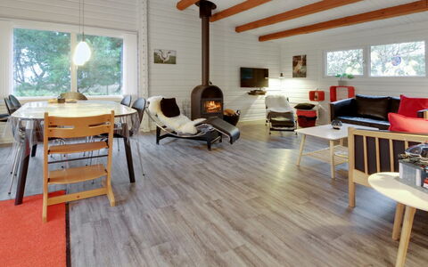 Odsten - 1Km from the Sea: Legna, Casa, Villetta, Casa, Tetto, Area Rurale, Raccordo, Log Cabin, Edifici Giardino, Latifoglie
