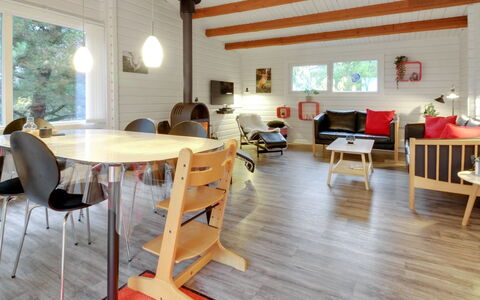 Odsten - 1Km from the Sea: Legna, Casa, Villetta, Casa, Tetto, Area Rurale, Raccordo, Log Cabin, Edifici Giardino, Latifoglie