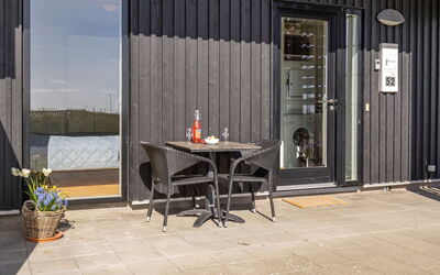 Jurviis - 100M from the Sea
