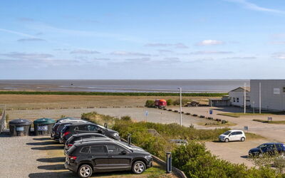 Jurviis - 100M from the Sea