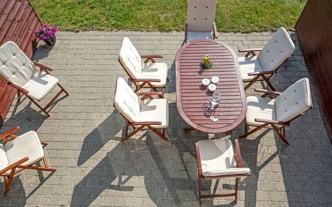 Henrietta - 3.5Km from the Sea: Mobilia, Mobili Da Esterno, Sedia, Tavolo, Tavolo Esterno, Sedia Pieghevole, Terrazza, Color Legno, Latifoglie, Tavolino Da Caffè