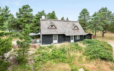 Risto - 2.3Km from the Sea: Casa, Tetto, Casa, Villetta, Capannone, Edifici Giardino, Raccordo, Cortile, Log Cabin, Capanna