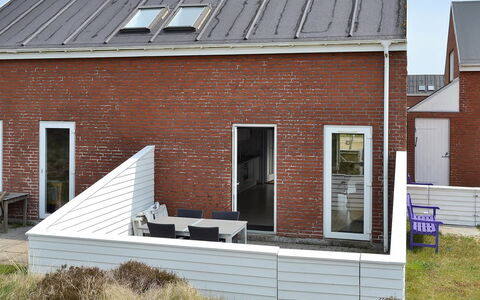 Mirija - 2.3Km from the Sea: Parete, Tetto, Raccordo, Casa, Muratura, Casa, Brick, Materiale Composito, Villetta, Porta
