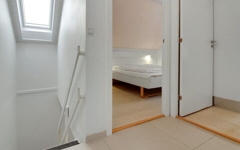 Ennike - 2.3Km from the Sea: Erba, Casa, Tetto, Casa, Villetta, Arbusto, Lotto, Area Rurale, Agriturismo, Groundcover