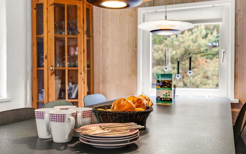 Jul - 900M from the Sea: Interior Design, Soffitto, Mobilia, Lampada, Color Legno, Bicchiere, Serveware, Materiali Naturali, Sedia, Cibo
