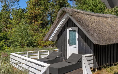 Lin - 2.9Km from the Sea: Legna, Villetta, Plank, Portico, Latifoglie, Thatching, Materiali Naturali, Deck, Log Cabin, Legname