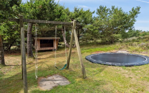 Erlinda - 3.1Km from the Sea: Comunita 'Impianto, Luce Del Sole, Pianta Erbacea, Giardino, Piantagione, Agricoltura, Azienda Agricola