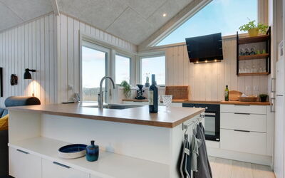 Gubbe - 500M from the Sea