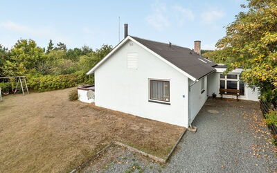 Sylvie - 1.5Km from the Sea
