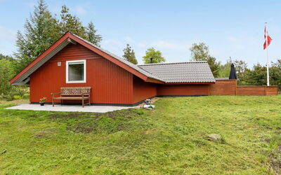 Runulf - 2.9Km from the Sea