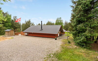 Runulf - 2.9Km from the Sea