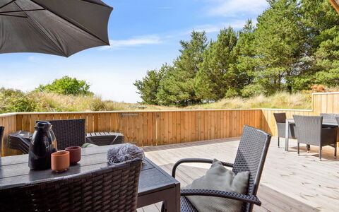 Alessia - 2Km from the Sea: Arbusto, Urban Design, Groundcover, Brick, Appartamento, Estate, Muratura, Balcone, Landscaping