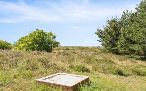 Alessia - 2Km from the Sea: Arbusto, Urban Design, Groundcover, Brick, Appartamento, Estate, Muratura, Balcone, Landscaping