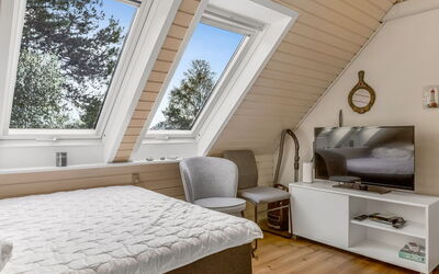 Volmer - 3.9Km from the Sea