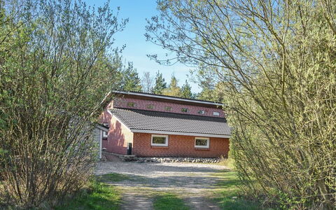 Elsy - 2.6Km from the Sea: Legna, Casa, Villetta, Casa, Tetto, Area Rurale, Raccordo, Log Cabin, Edifici Giardino, Latifoglie