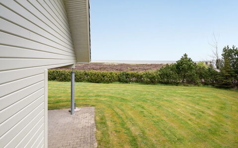 Amundi - 3.8Km from the Sea: Erba, Lotto, Plain, Prato, Raccordo, Giardino, Landscaping, Cortile, Shade
