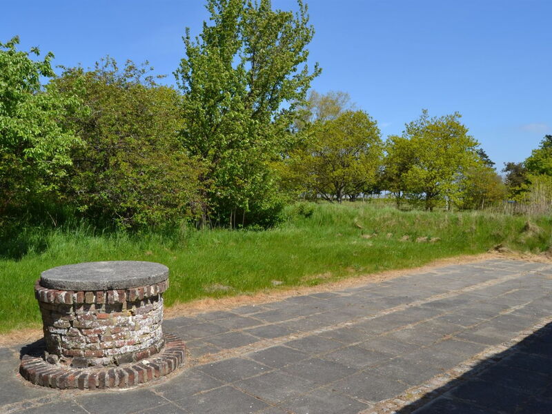 botmund - 3.6km From The Sea
