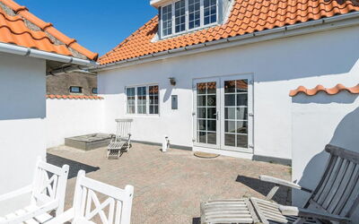 Fridoline - 150M from the Sea