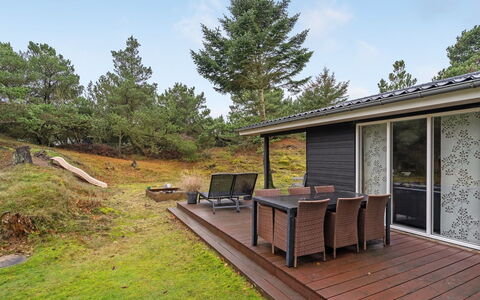 France - 1.1Km from the Sea: Tetto, Lotto, Villetta, Casa, Area Rurale, Capannone, Raccordo, Edifici Giardino, Log Cabin, Capanna