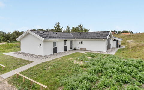 Alli - 800M from the Sea: Legna, Casa, Villetta, Casa, Tetto, Area Rurale, Raccordo, Log Cabin, Edifici Giardino, Latifoglie