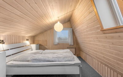 Casandra - 600M from the Sea