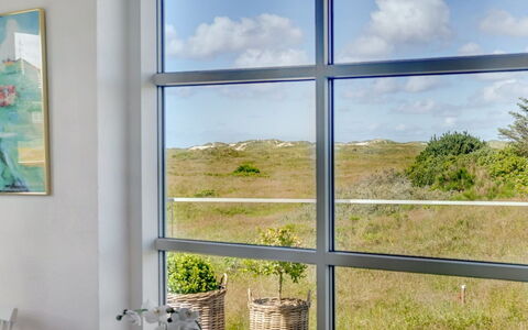 Ortwin - 300M from the Sea: Erba, Casa, Tetto, Casa, Villetta, Arbusto, Lotto, Area Rurale, Agriturismo, Groundcover