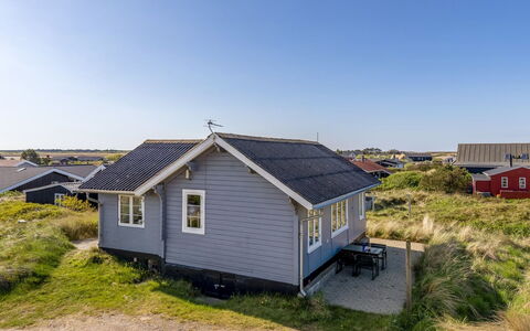 Gertraud - 500M from the Sea: Appartamento, Shade, Balcone, Sedia, Recinzione, Mobili Da Esterno, Alluminio, Erba Sintetica