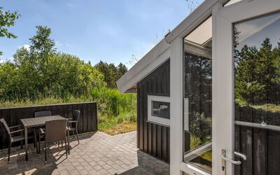 Thera - 2.8Km from the Sea