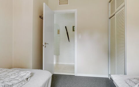 Gwen - 2.7Km from the Sea: Pavimentazione, Pavimento, Interior Design, Soffitto, Camera, Camera Da Letto, Letto, Appartamento, Lenzuolo, Biancheria