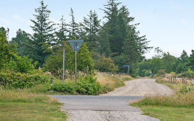 Gwen - 2.7Km from the Sea