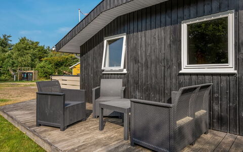 Solborg - 400M from the Sea: Legna, Latifoglie, Plank, Portico, Color Legno, Deck, Pavimento In Legno, Villetta, Raccordo, Shade