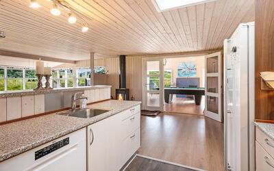 Ottar - 400M from the Sea