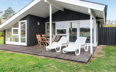 Tuulikki - 1.6Km from the Sea