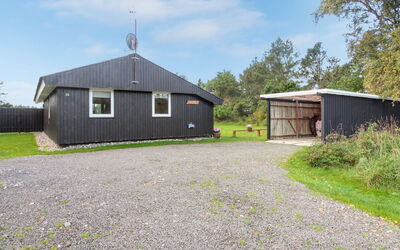 Tuulikki - 1.6Km from the Sea