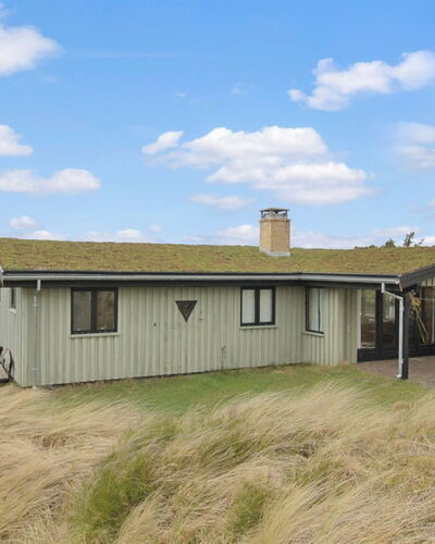Lykke - 800M from the Sea