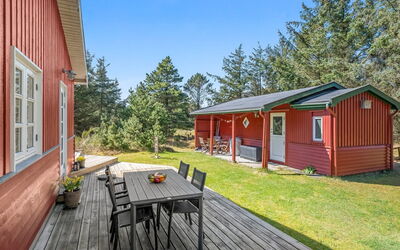 Ruven - 500M from the Sea