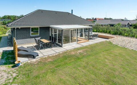 Sunna - 500M from the Sea: Casa, Tetto, Casa, Villetta, Capannone, Edifici Giardino, Raccordo, Cortile, Log Cabin, Capanna