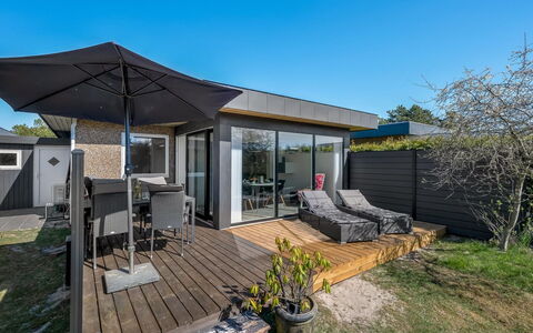 Clemence - 900M from the Sea