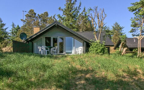 Ernst - 700M from the Sea: Villetta, Capannone, Capanna, Agriturismo, Prateria, Baracca, Fienile, Log Cabin, Edifici Giardino