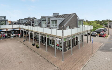 Anneka - 200M from the Sea: Casa, Tetto, Casa, Villetta, Capannone, Edifici Giardino, Raccordo, Cortile, Log Cabin, Capanna