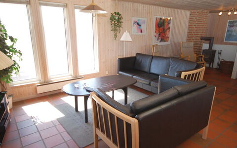 Riborg - from the Sea: Mobilia, Pavimentazione, Interior Design, Pavimento, Divano, Legna, Soggiorno, Tavolo, Camera, Soffitto