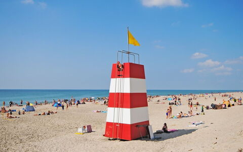 Jannike - 100M from the Sea: Spiaggia, Corpo D'Acqua, Ambiente Naturale, Costa, Estate, Sabbia, Mare, Vacanza, Costiera E Morfologie Oceanic, Divertimento