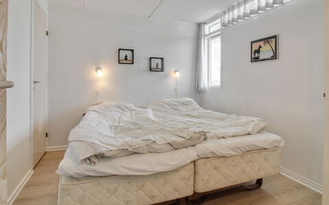 Pavlinka - 200M from the Sea: Mobilia, Parete, Camera Da Letto, Letto, Interior Design, Legna, Soffitto, Pavimento, Pavimentazione, Bedding