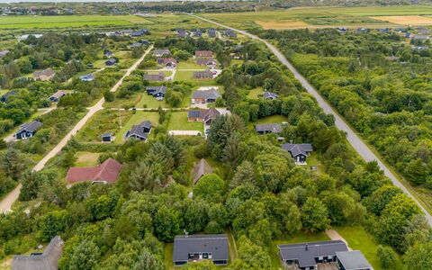 Fredger - 1.8Km from the Sea: Visione Globale, Paesaggio, Lotto, Fotografia Aerea, Plain, Area Rurale, Piantagione, Campo, Estate, Sobborgo