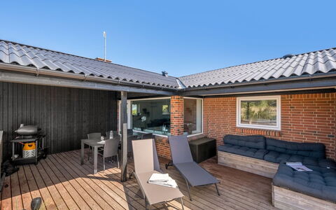 Bela - from the Sea: Legna, Tetto, Casa, Casa, Deck, Materiale Composito, Porta, Portico, Villetta, Color Legno