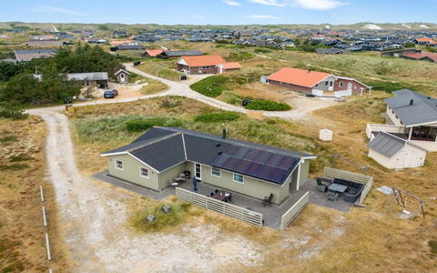 Drifa - 600M from the Sea: Tetto, Lotto, Villetta, Casa, Area Rurale, Capannone, Raccordo, Edifici Giardino, Log Cabin, Capanna