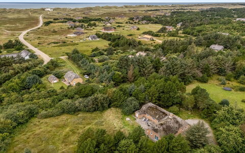 Hedi - 900M from the Sea: Casa, Tetto, Casa, Villetta, Capannone, Edifici Giardino, Raccordo, Cortile, Log Cabin, Capanna