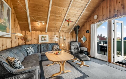 Sofie - 150M from the Sea: Legna, Villetta, Casa, Soffitto, Log Cabin, Latifoglie, Raccordo, Soggiorno, Congelamento, Legname