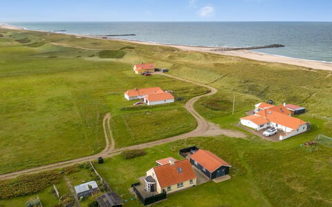 Dietlinde - 100M from the Sea: Casa, Tetto, Casa, Villetta, Capannone, Edifici Giardino, Raccordo, Cortile, Log Cabin, Capanna